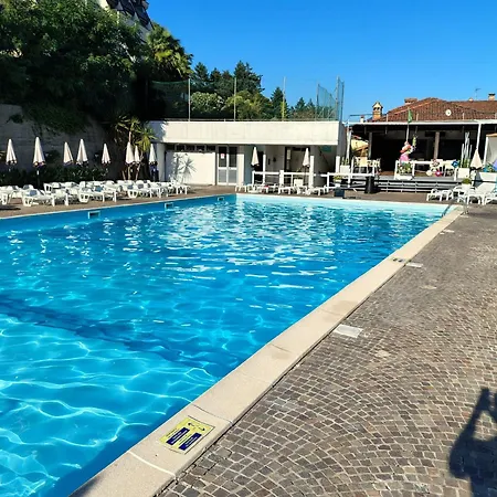 La Selva And Woods 公寓 希法